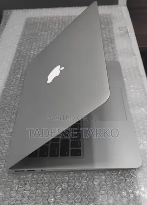 New Laptop Apple MacBook Air 2015 8GB Intel Core i5 SSD 256GB