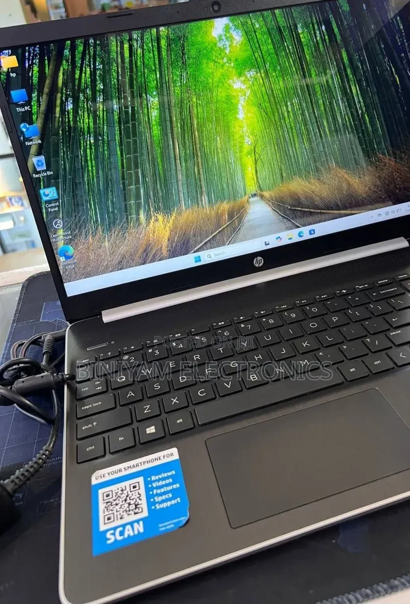 New Laptop HP Stream Notebook 8GB Intel Core i7 SSD 256GB