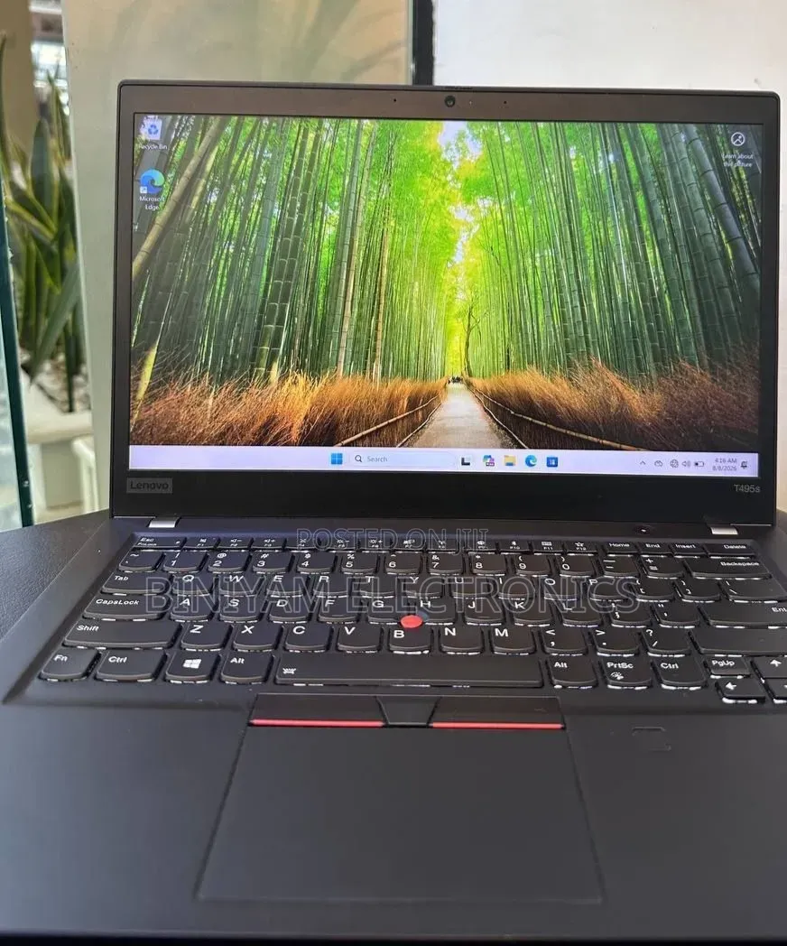 New Laptop Lenovo ThinkPad t495s 16GB AMD Ryzen 7 SSD 512GB