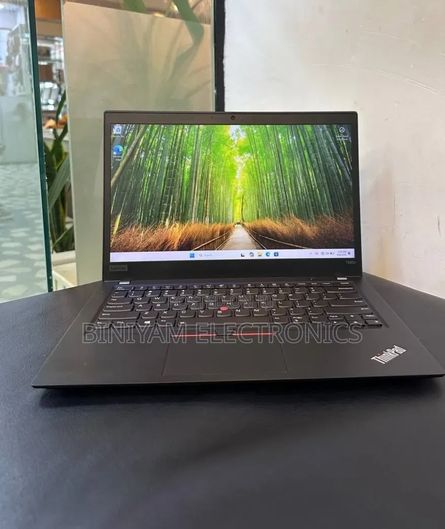 New Laptop Lenovo ThinkPad t495s 16GB AMD Ryzen 7 SSD 512GB
