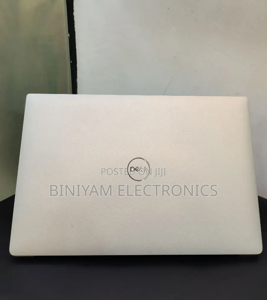 New Laptop Dell XPS 15 9570 16GB Intel Core i7 SSD 512GB