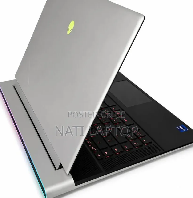 New Laptop Alienware X16 r1 32GB Intel Core i9 SSD 1T