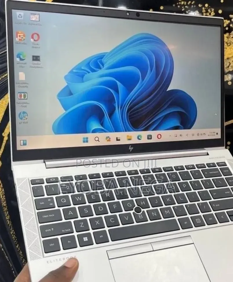 New Laptop HP EliteBook 840 G8 16GB Intel Core i5 SSD 512GB