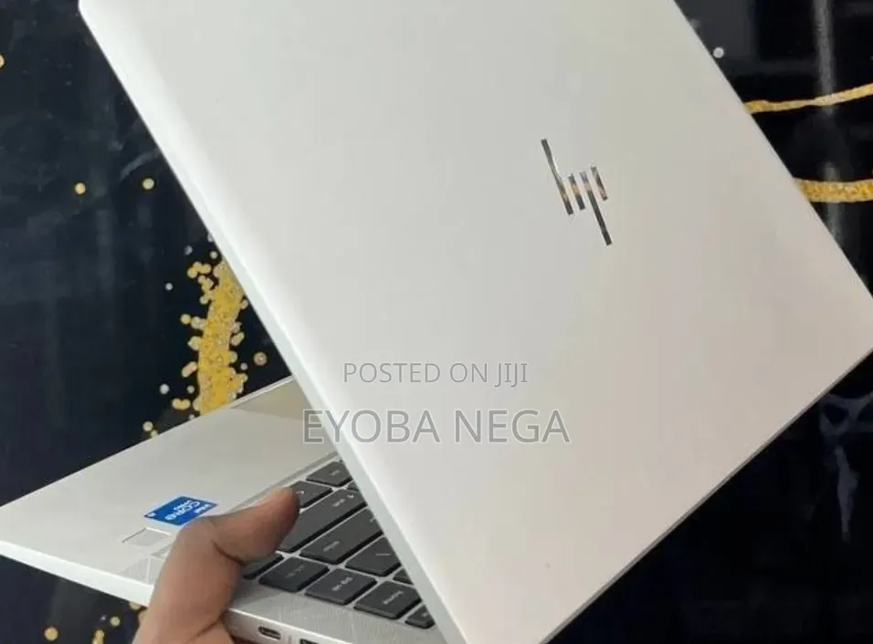 New Laptop HP EliteBook 840 G8 16GB Intel Core i5 SSD 512GB