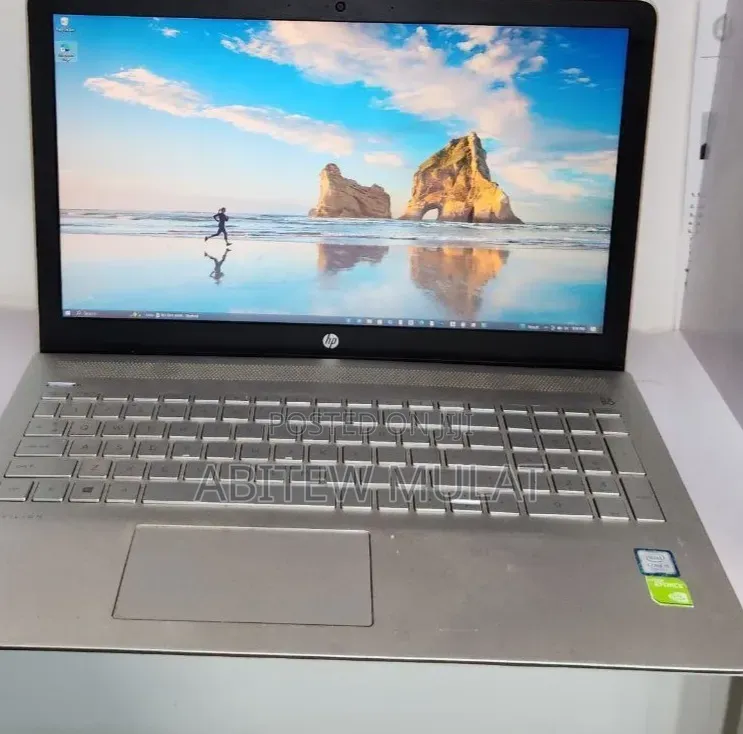 New Laptop HP Pavilion 15 8GB Intel Core i5 HDD 1T