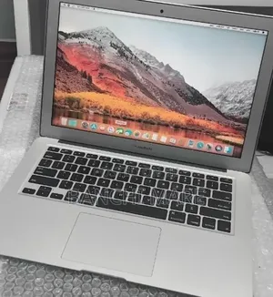 New Laptop Apple MacBook Air 2017 8GB Intel Core i5 SSD 128GB