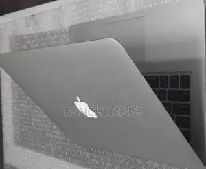 New Laptop Apple MacBook Air 2017 8GB Intel Core i5 SSD 128GB