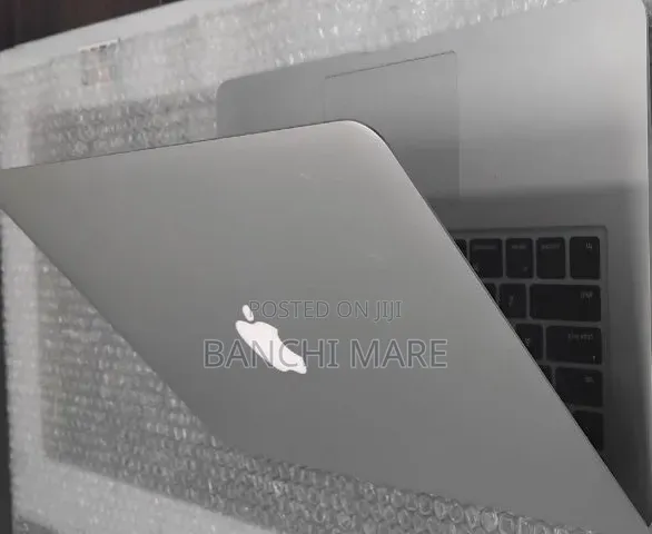 New Laptop Apple MacBook Air 2017 8GB Intel Core i5 SSD 128GB