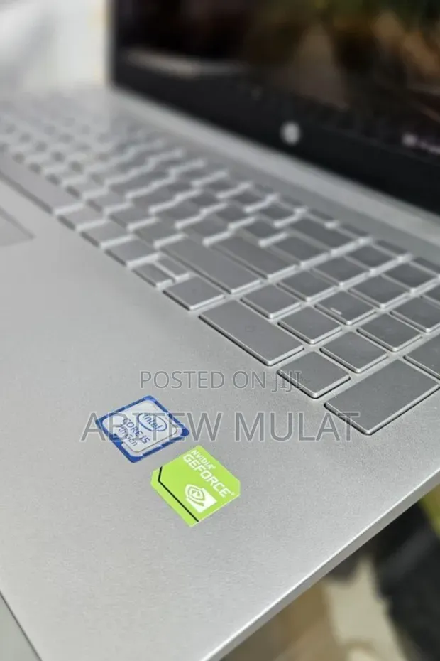 New Laptop HP Pavilion 15 8GB Intel Core i5 HDD 1T