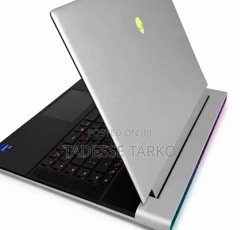 New Laptop Alienware 16x Aurora 32GB Intel Core i9 SSD 1T