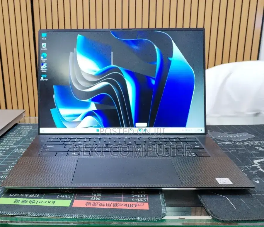 New Laptop Dell XPS 15 16GB Intel Core i7 SSD 512GB