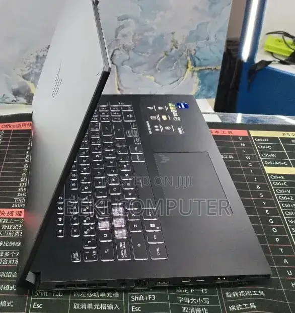 New Laptop Asus TUF Gaming F17 16GB Intel Core i7 SSD 1T