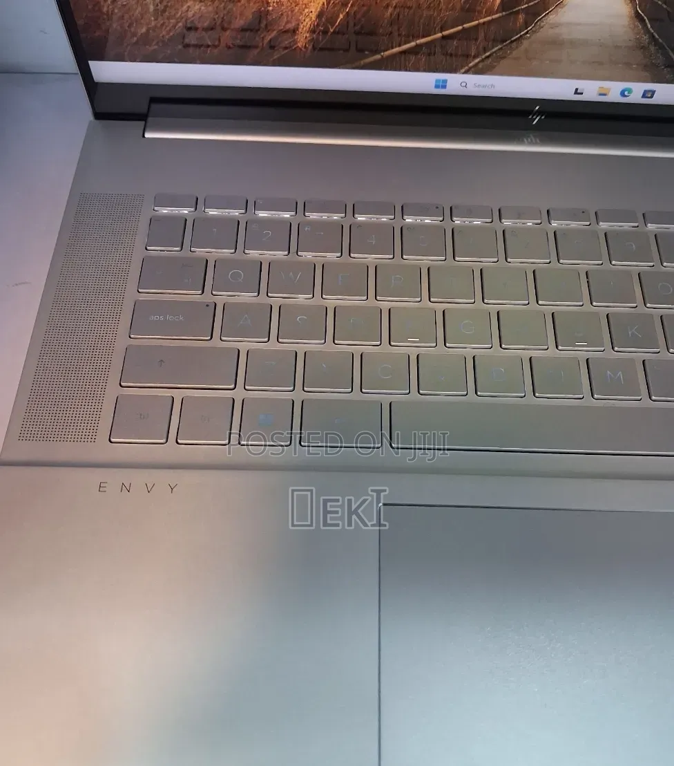 New Laptop HP Envy 16 Gaming 16-h1023dx 16GB Intel Core i9 SSD 1T