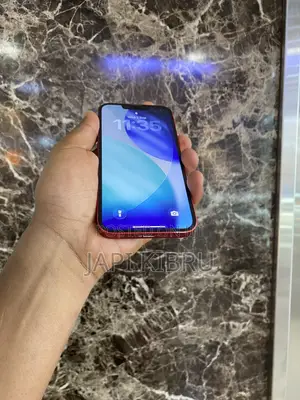 Apple iPhone 13 128 GB Red