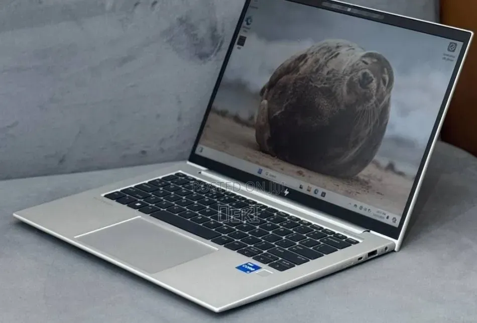 New Laptop HP EliteBook 840 G9 16GB Intel Core i7 SSD 512GB
