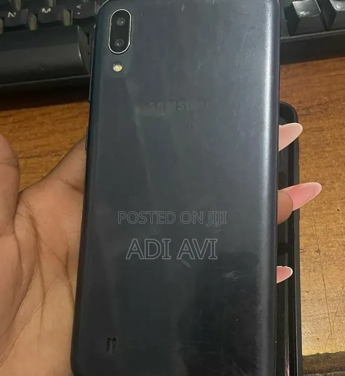 Samsung Galaxy M10 32 GB Black