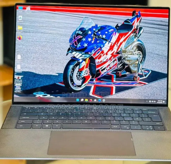 New Laptop Dell Precision 5560 16GB Intel Core i7 SSD 512GB