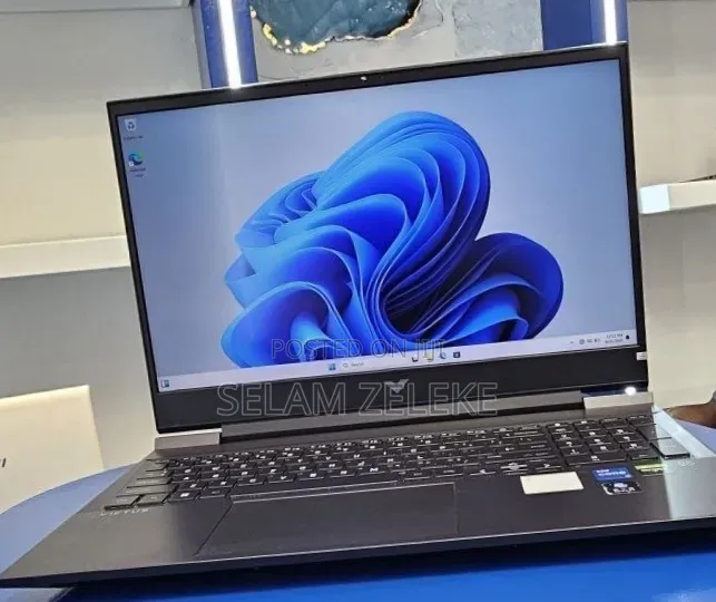 New Laptop HP Victus 16 16GB Intel Core i5 SSD 512GB