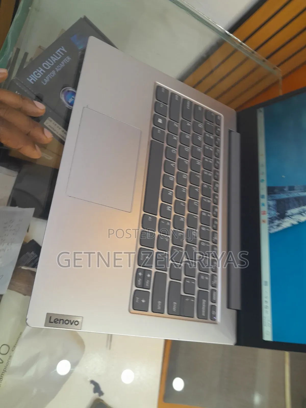 New Laptop Lenovo IdeaPad 110 4GB AMD A6 SSD 72GB