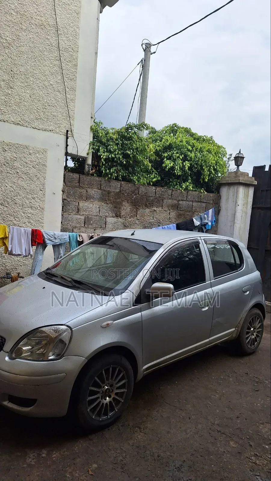 Toyota Vitz 2004 Silver