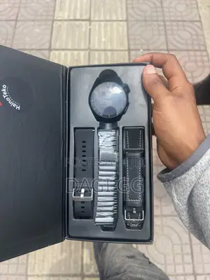 Watch 4 Pro
