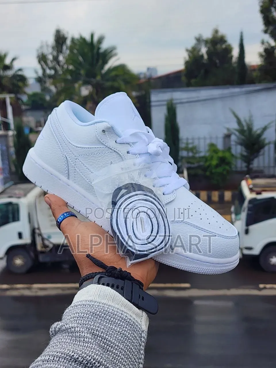 Jordan 1 Low Full White Lather Shoes Made in Vietnam