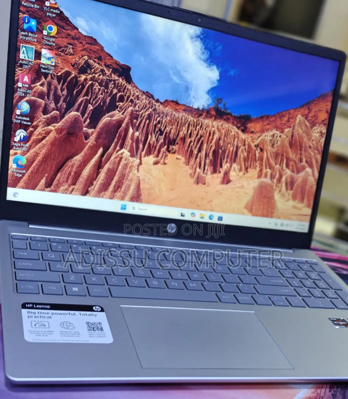 New Laptop HP Pavilion TouchSmarT 15 8GB Intel Core i5 SSD 512GB