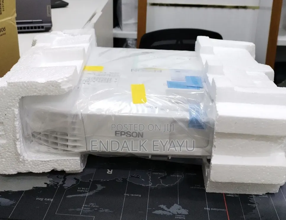 Epson Projector CB-W06