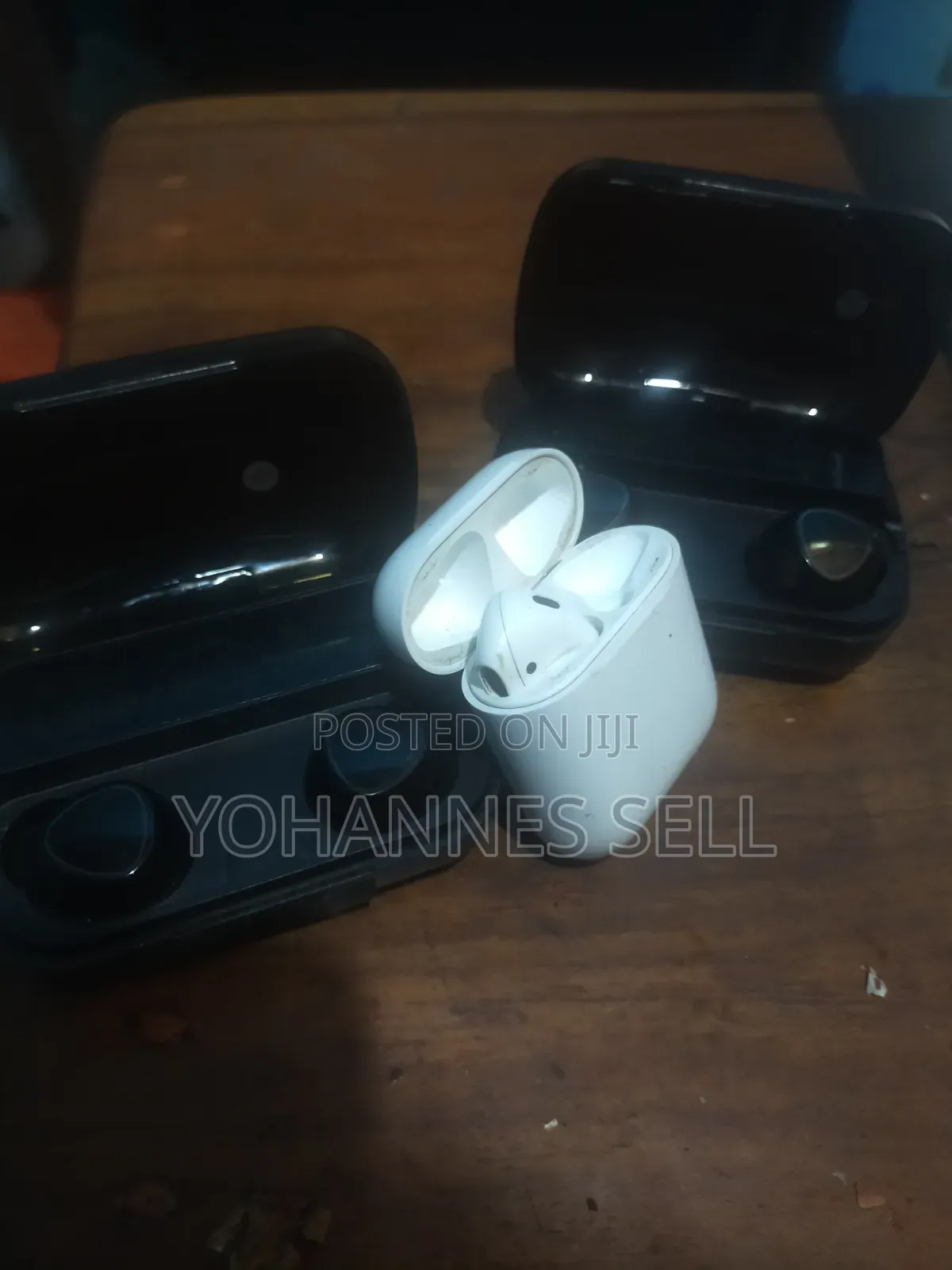 የተበላሹ Airpods FIX Madrege Yemichel Sew