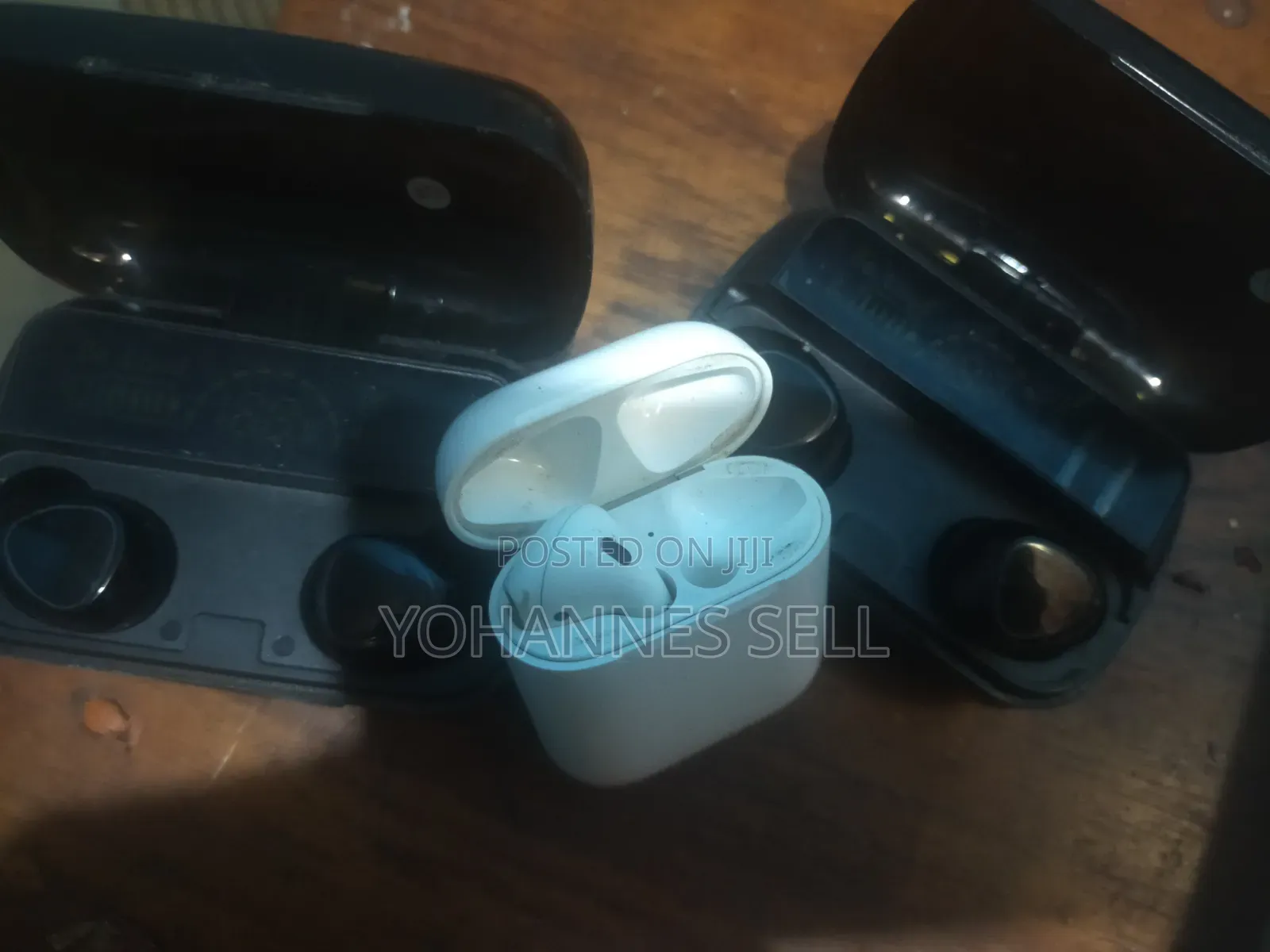 የተበላሹ Airpods FIX Madrege Yemichel Sew