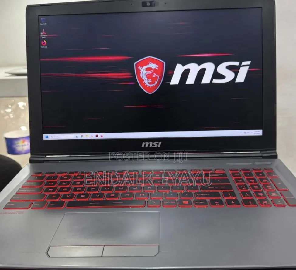 New Laptop MSI 16GB Intel Core i5 SSD 512GB