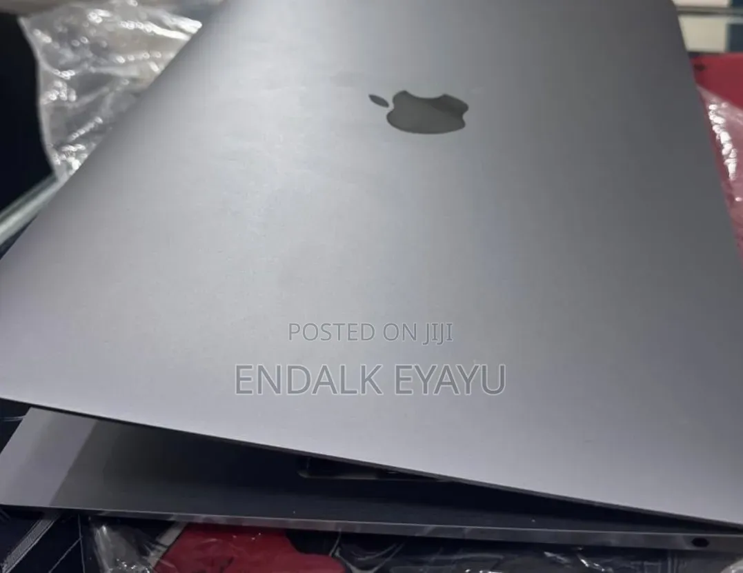New Laptop Apple MacBook Air 2020 M1 8GB Apple M1 SSD 256GB
