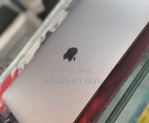 New Laptop Apple MacBook Air 2020 M1 8GB Apple M1 SSD 256GB