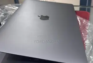 New Laptop Apple MacBook Air 2020 M1 8GB Apple M1 SSD 256GB