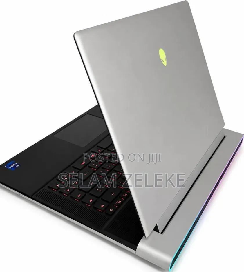 New Laptop Alienware X16 r1 32GB Intel Core i9 SSD 1T