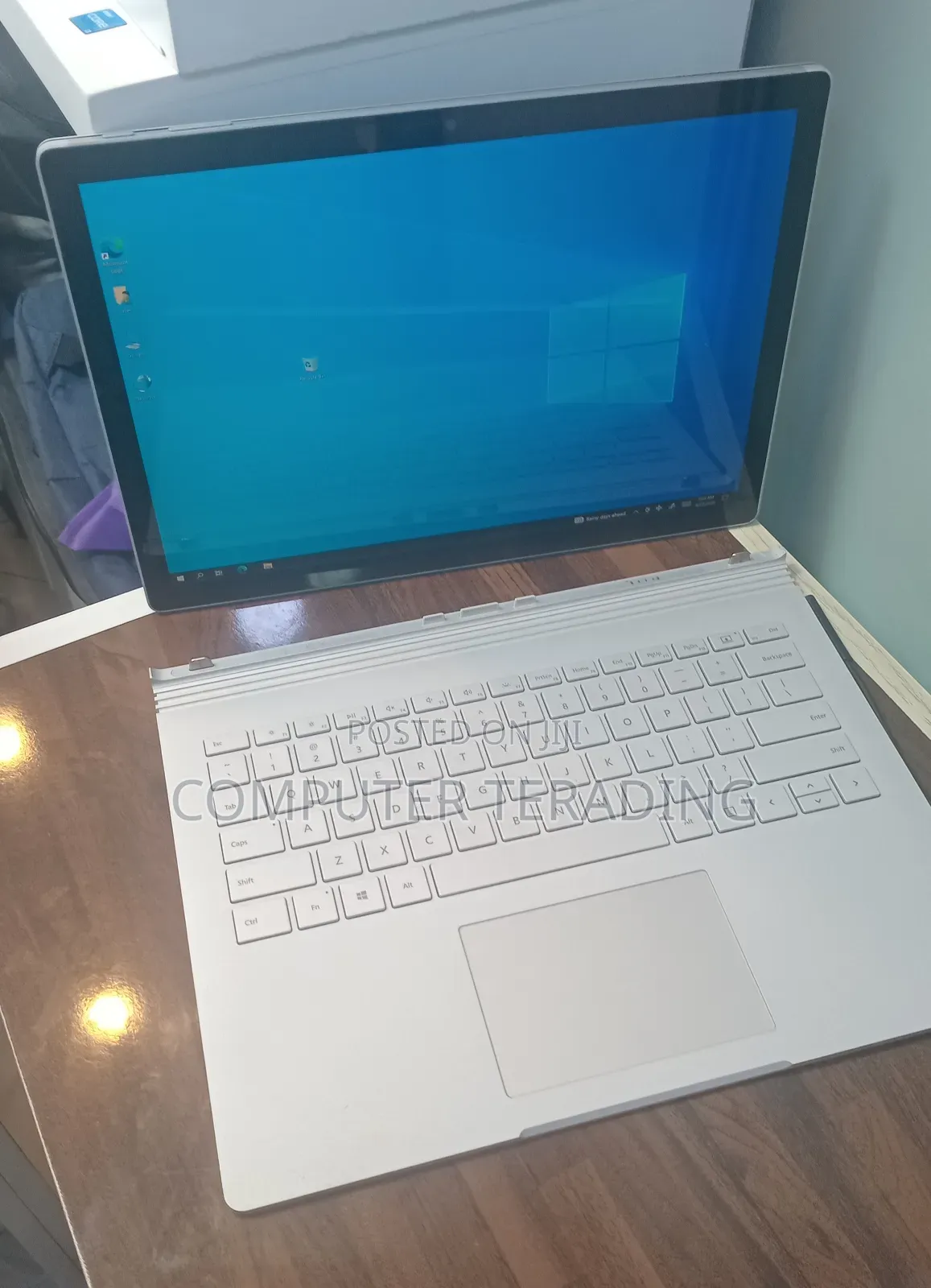New Laptop Microsoft Surface Book 2 16GB Intel Core i7 SSD 512GB
