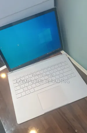 New Laptop Microsoft Surface Book 2 16GB Intel Core i7 SSD 512GB
