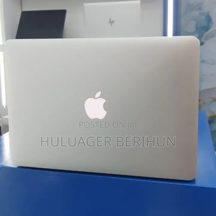 New Laptop Apple MacBook Air 2017 8GB Intel Core i7 SSD 128GB