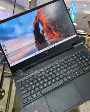 New Laptop HP Victus 16 16GB Intel Core i7 SSD 512GB