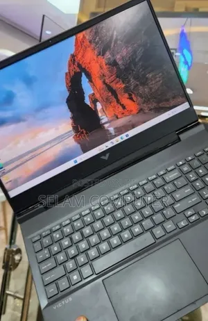 New Laptop HP Victus 16 16GB Intel Core i7 SSD 512GB