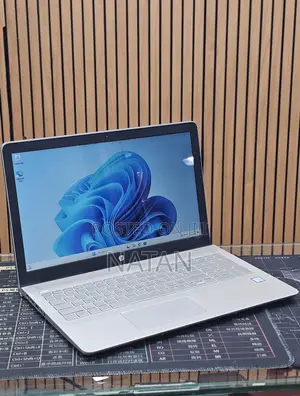 New Laptop HP Pavilion 15 8GB Intel Core i5 HDD 1T