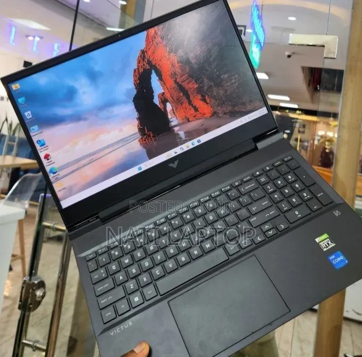 New Laptop HP Victus 15 16GB Intel Core i7 SSD 512GB