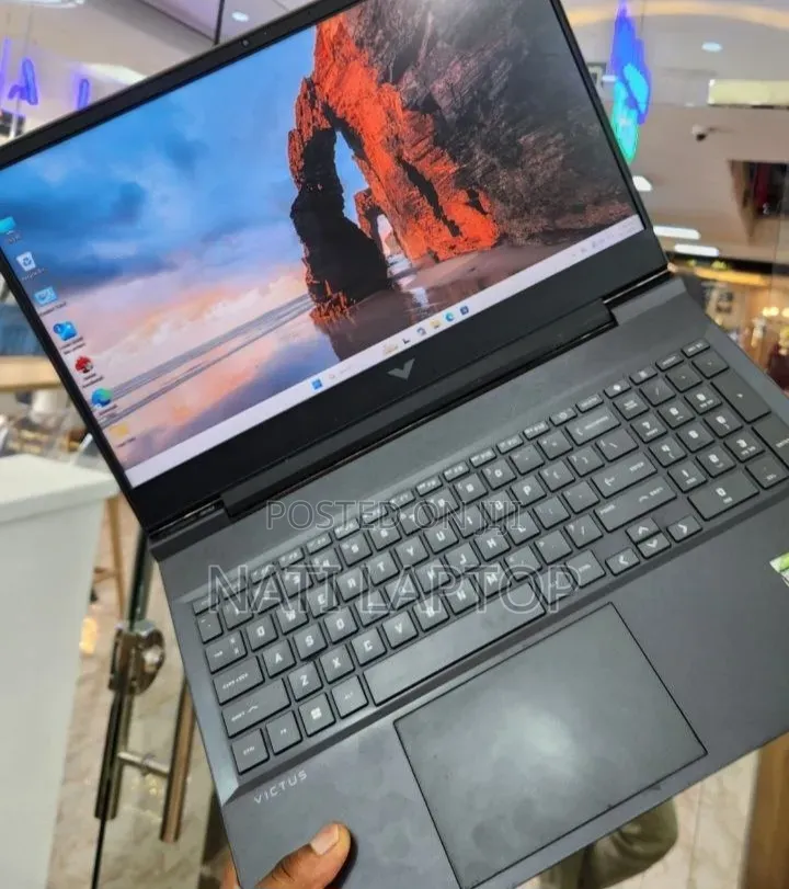 New Laptop HP Victus 15 16GB Intel Core i7 SSD 512GB