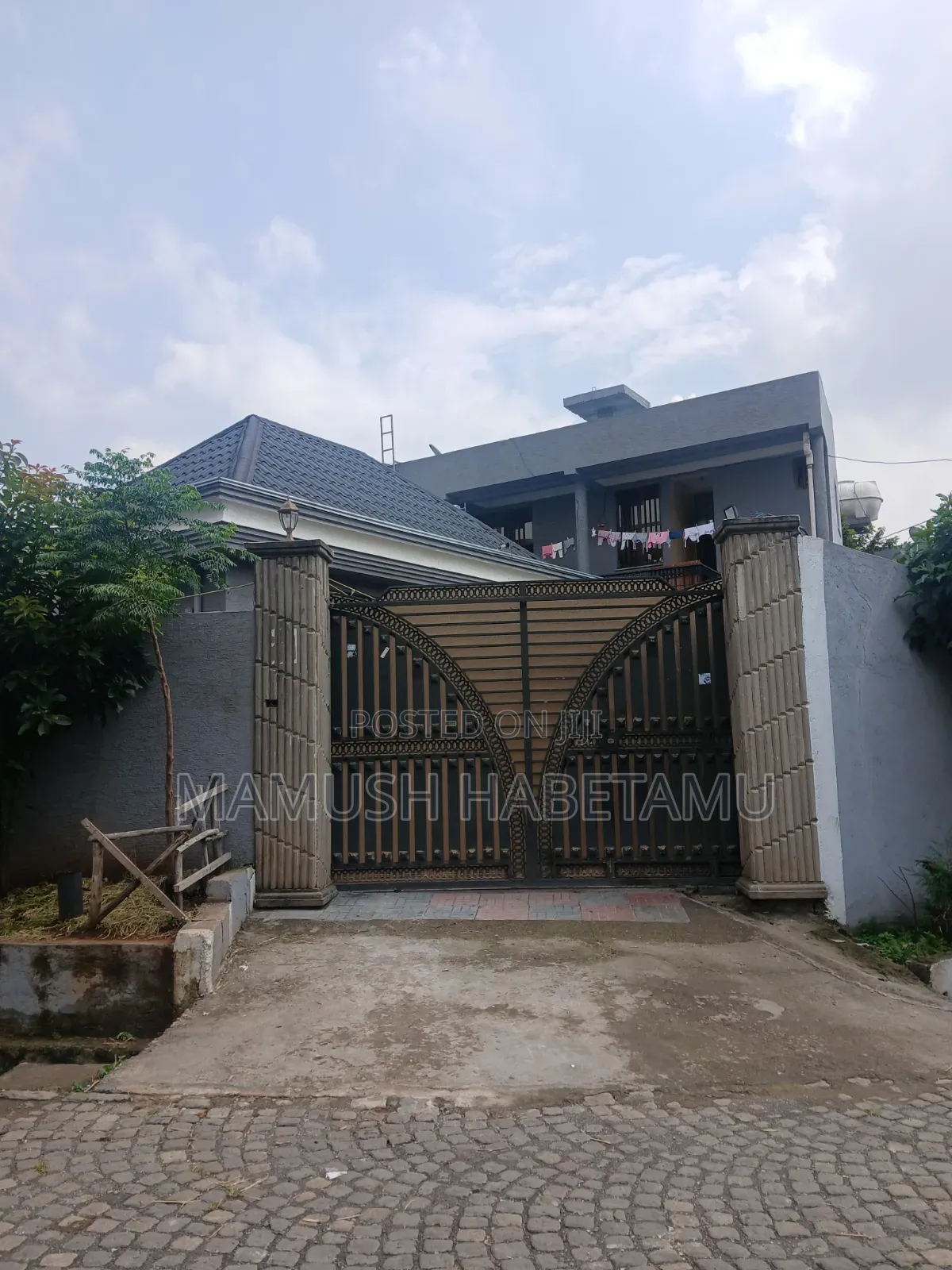 Furnished 8bdrm Villa in 210ካሬ ቪላ, Nifas Silk-Lafto for sale