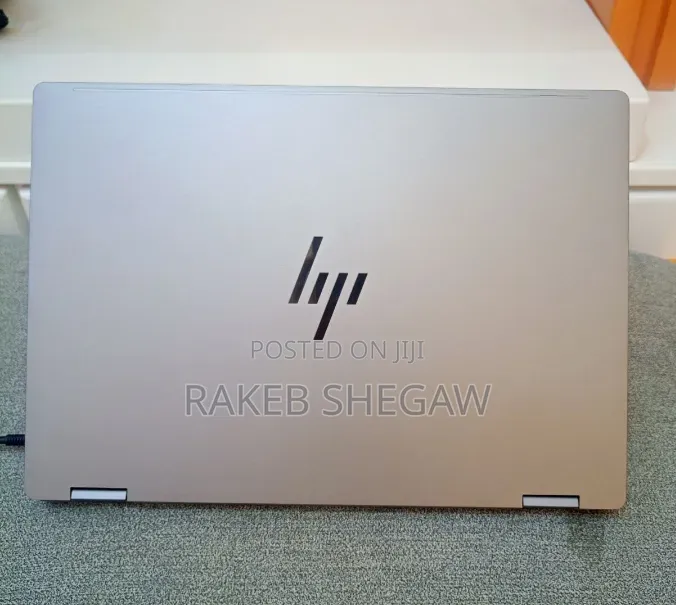 New Laptop HP OmniBook 5 14" 16GB Intel Core i7 SSD 1T