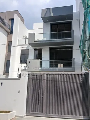 Furnished 6bdrm Townhouse/Terrace in የግል, Nifas Silk-Lafto for sale