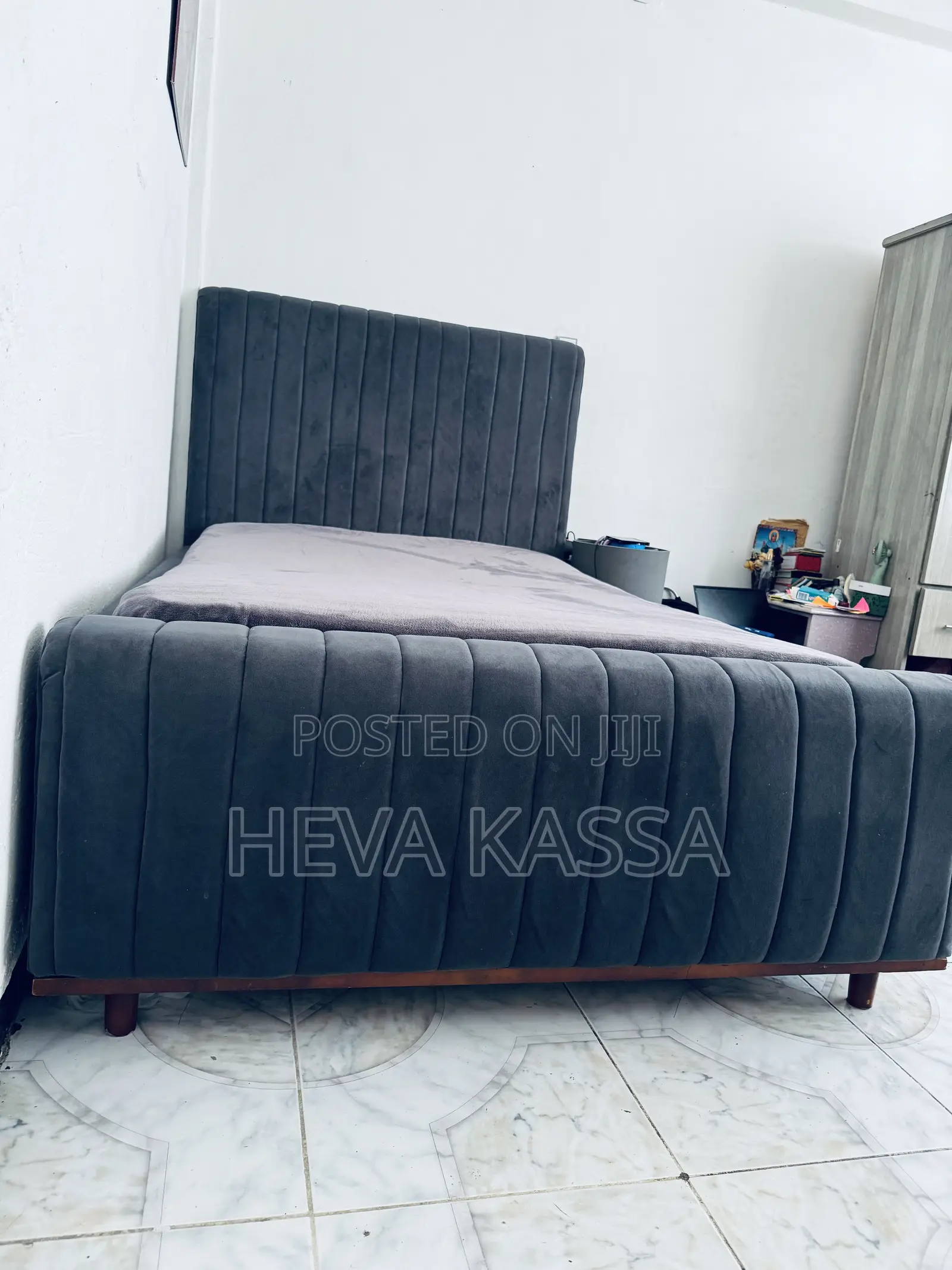 120m Comfortable and Quality Bed