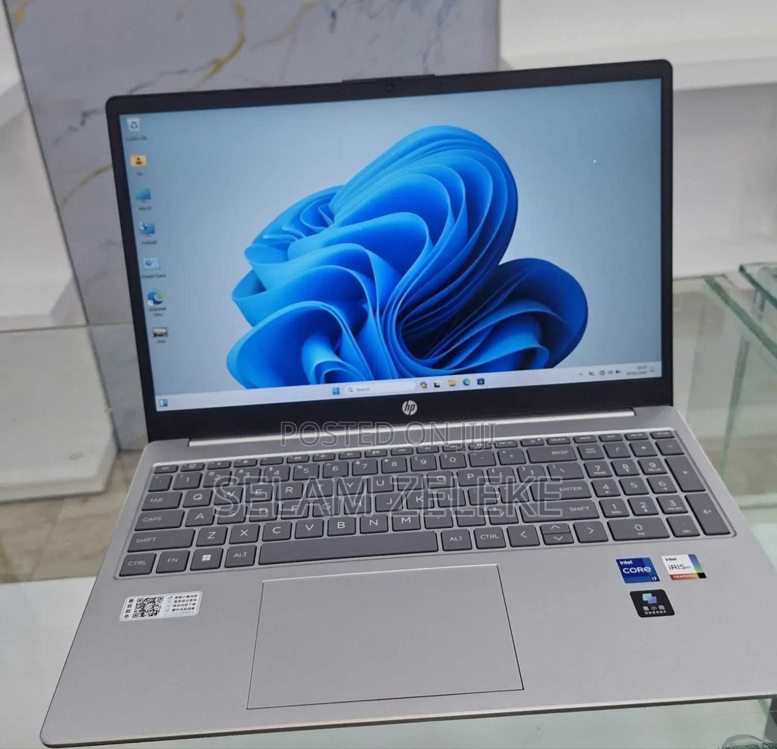 New Laptop HP 16GB Intel Core i7 SSD 1T