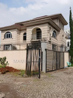 Furnished 8bdrm Townhouse/Terrace in የግለሰብ, Nifas Silk-Lafto for sale