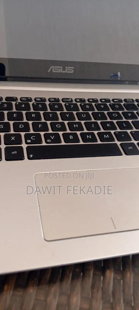 Laptop Asus 4GB Intel Core i5 HDD 512GB